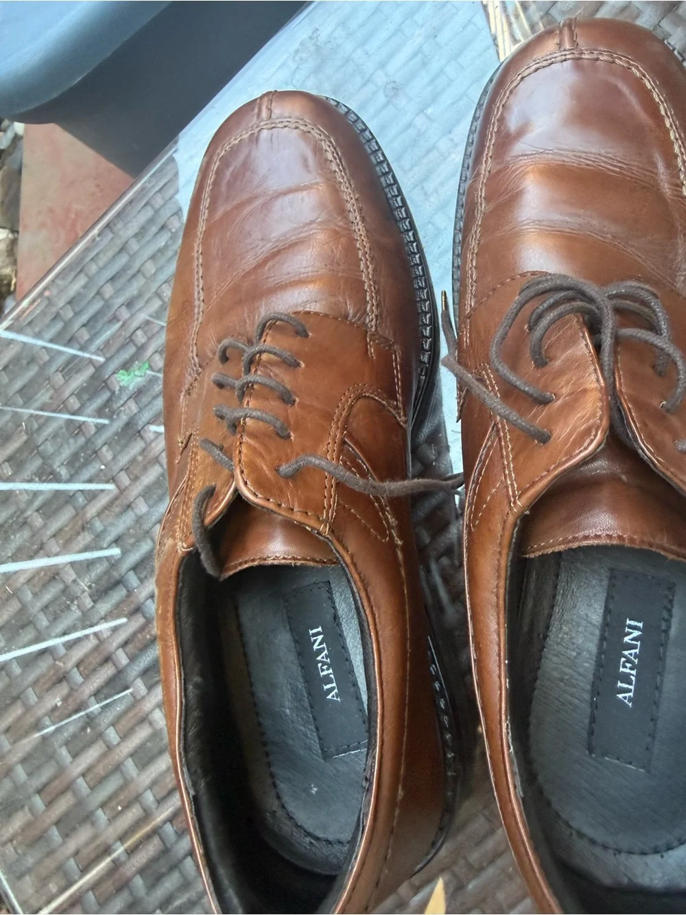 Alfani Brown Leather Lace-Up Oxfords